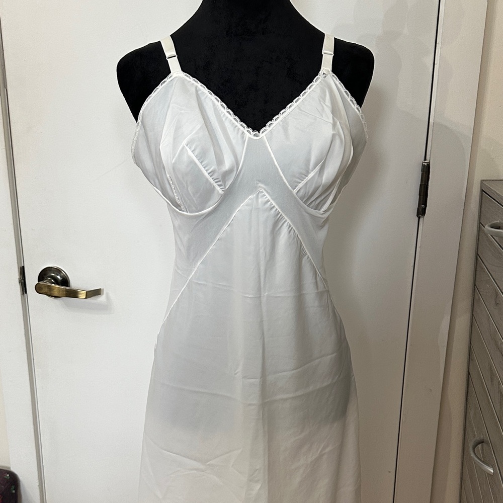 Vintage Chic White Women's Chemise